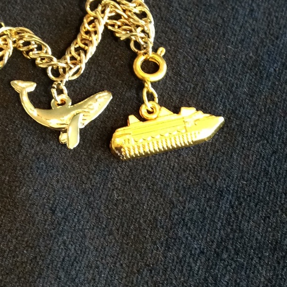 Goldtone Alaska Bracelet - Picture 3 of 5